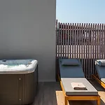 Hotel Porto Perla *