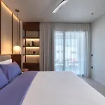 Porto Perla Hotel *