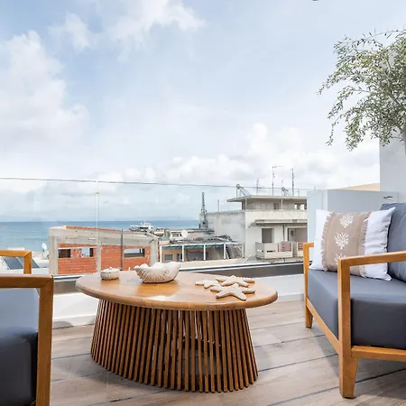 Porto Perla Готель *