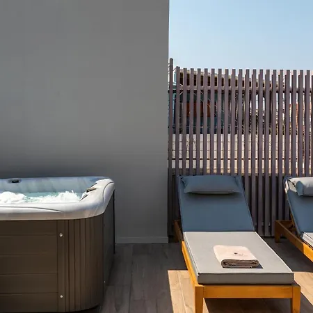Hotel Porto Perla *