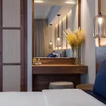 Porto Perla Hotel